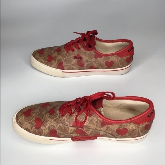 COACH Lowline Signature Lace-up Sneakers in Red Apple Hearts. - Picture 7 of 10